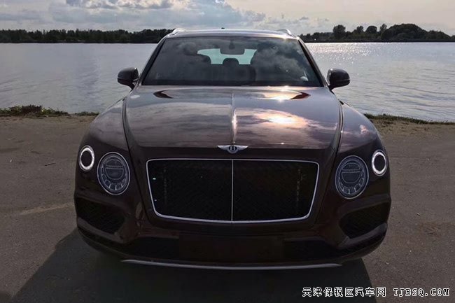 2019款宾利添越4.0T汽油版 21轮/全景/舒适包现车275万