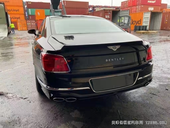 21欧规宾利飞驰 V8 港口特价价 329万 现车