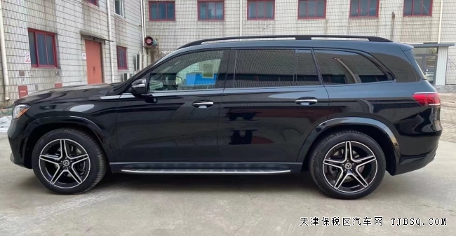 21款加版 奔驰GLS450 港口跳楼价格 130万提车