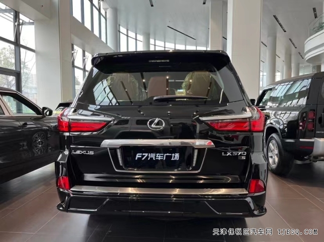 21款中东雷克萨斯LX570限量S版 天津港口现车仅售187万 