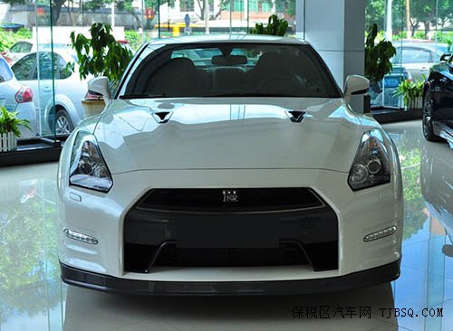 2014/15款日产GTR现车 美规版特价136万起