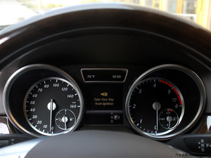 2014款奔驰GL350促销启动 现车再掀折扣风潮