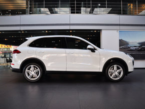 2015款保时捷卡宴 现车拉风卡宴激情低价新风尚