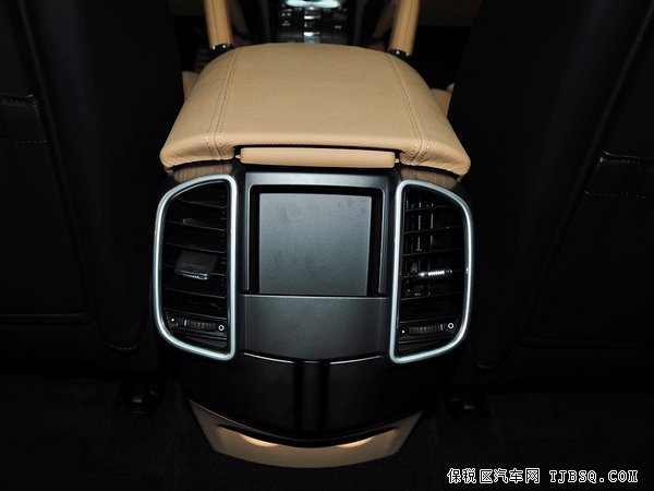 2015款保时捷卡宴现车 成本热销新卡宴报价下调