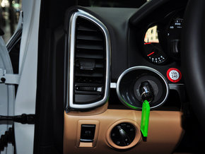 2015款保时捷卡宴现车 成本热销新卡宴报价下调