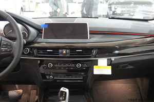 2015款美规版宝马X5标配 天津港现车让利呈现