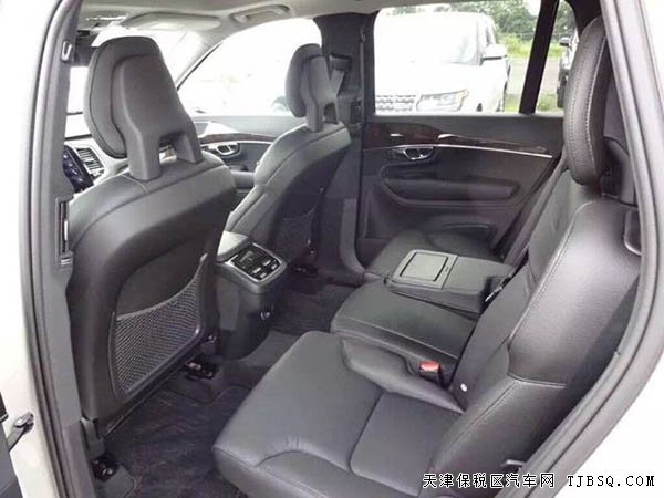 2016款沃尔沃XC90加规版 2.0T豪华越野让利酬宾