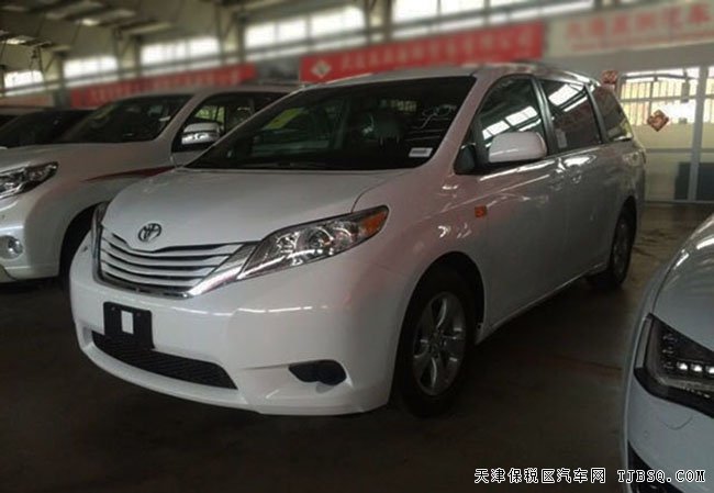 2016款丰田塞纳3.5L四驱版MPV 加规版现车49万优惠尽享