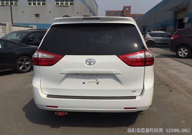 2016款丰田塞纳3.5L商务MPV 平行进口车优惠折扣