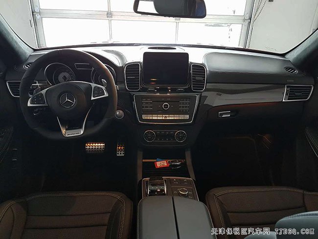 2017款奔驰GLS63AMG美规版 运动包/雷测/灯包现车228万