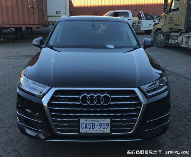 2017款奥迪Q7加规版3.0T 全景/七座/大灯清洗现车70万起