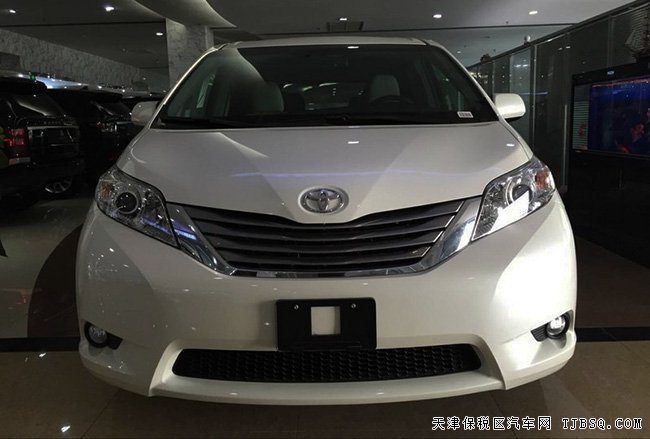 2017款丰田塞纳3.5L两驱版商务MPV 天津港现车46万乐享