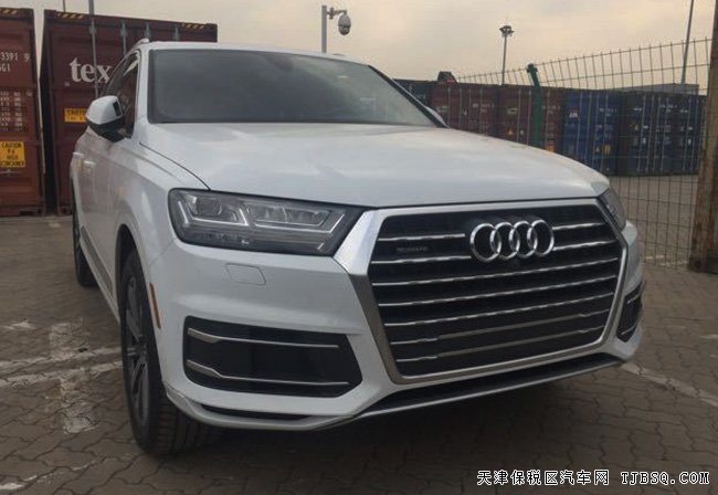 2017款奥迪Q7加规版 全景天窗/七座/驾辅包现车77.5万起