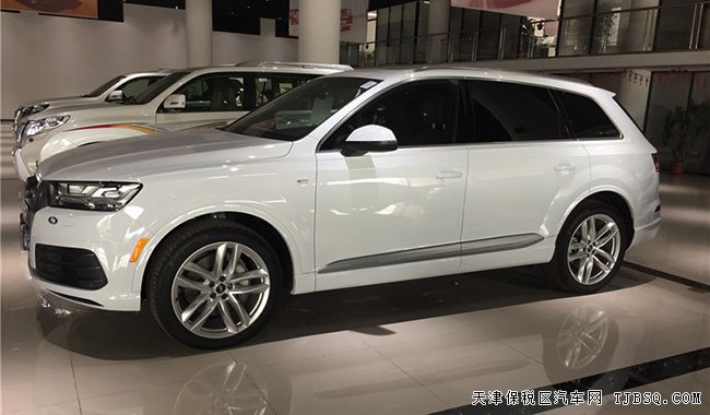 2017款奥迪Q7加规版科技型 21轮/BOSE/四区空调现车79万