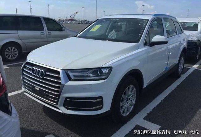 2016款奥迪Q7欧规版 5座/电吸门/全景天窗现车65万乐享