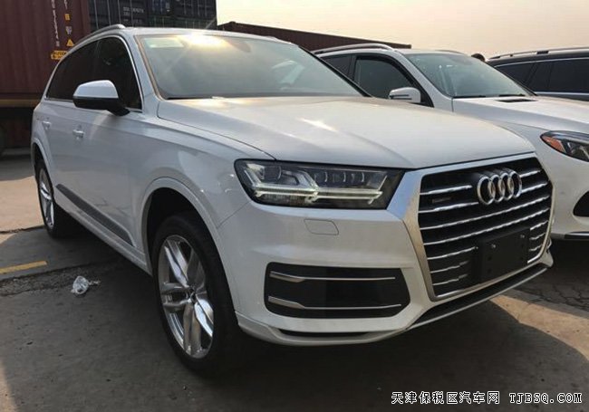 2017款奥迪Q7欧规版3.0T 天津港现车热卖震撼来袭