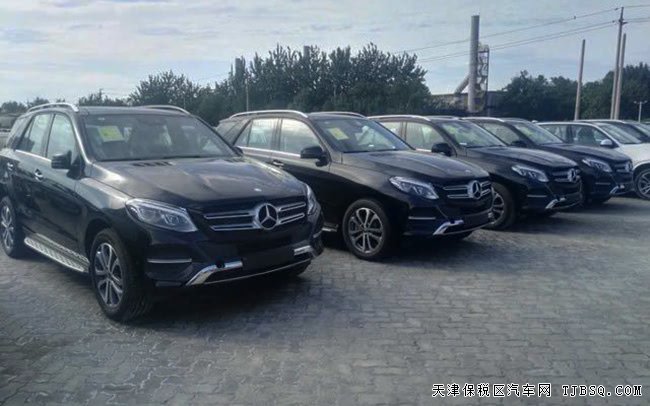 2017款奔驰GLE400中东版 19轮/环影/全景天窗现车81万购