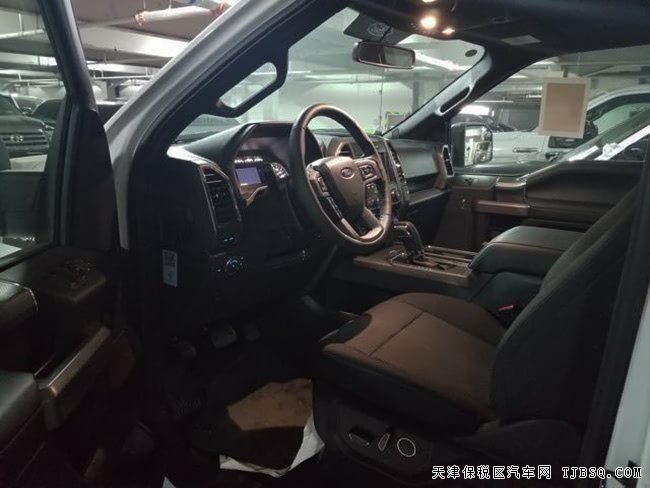 2017款福特F150加规版皮卡 双天窗/301A/FX4包现车45万