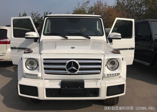 2017款奔驰G550加规版 19AMG轮/天窗/哈曼卡顿现车186万