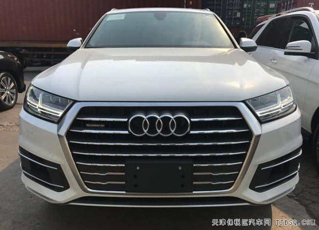 2017款奥迪Q7欧规版2.0T 全景天窗/18轮/五座现车57万购