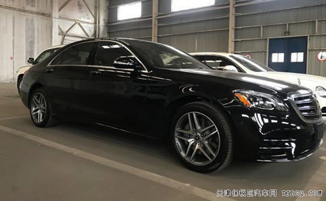 2018款奔驰S560加规版 豪华包/AMG运动包/雷测现车175万