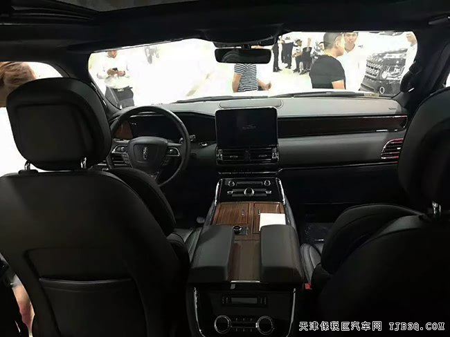 2018款林肯领航员3.5T七座SUV 加规版现车优惠购