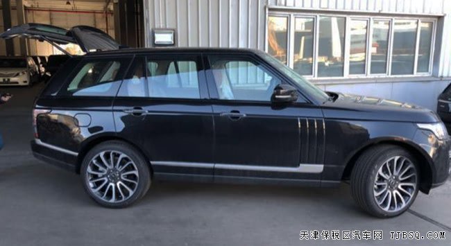 17款路虎揽胜3.0T柴油创世版 22轮/四座/全景现车130万