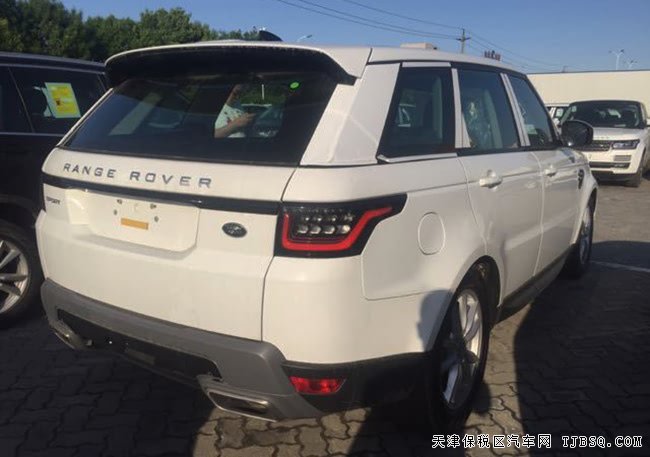 2018款路虎揽胜运动汽油版 天津港现车惠满津城