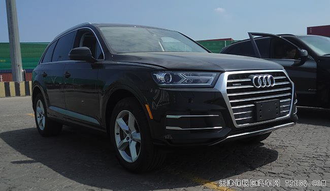 2018款奥迪Q7加规版2.0T 导航/倒影/全景天窗现车57.5万