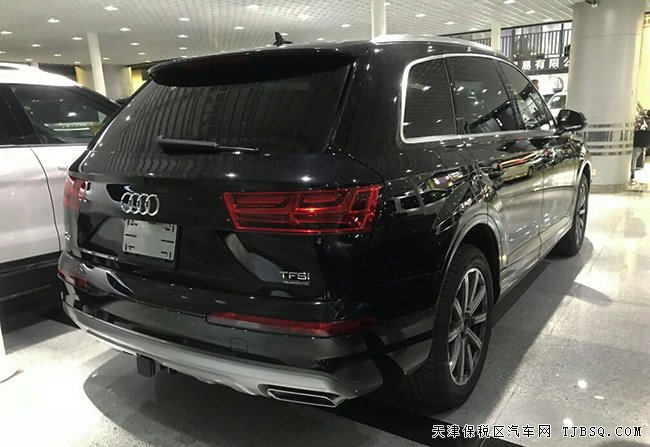 18款奥迪Q7加规版 MMI手写板/全景天窗/7座现车60万优选