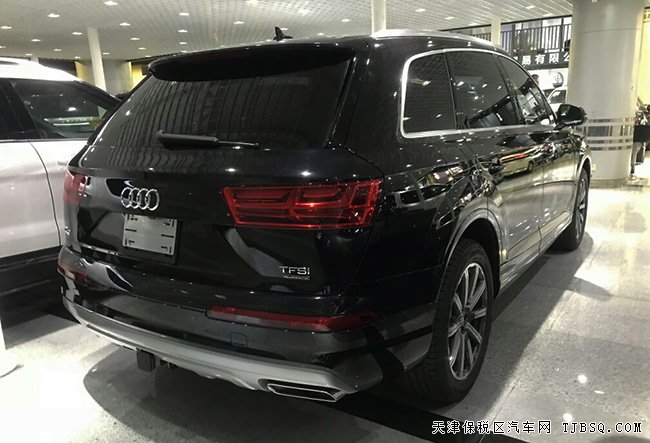 2018款奥迪Q7加规版 20轮/全景天窗/MM手写板现车59.5万