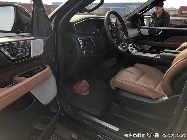 18款林肯领航员3.5T加规版 300A/22轮/科技包现车119万