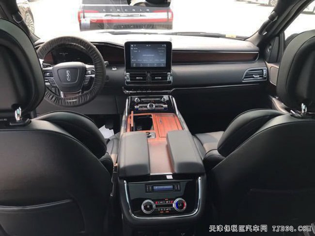 2018款林肯领航员3.5T加长版 七座越野现车热卖