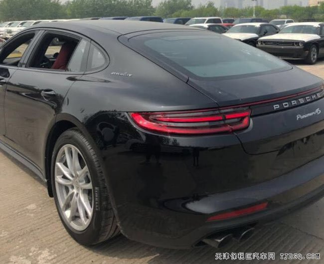 2019款保时捷Panamera4S加规版 经典轿跑优惠走俏