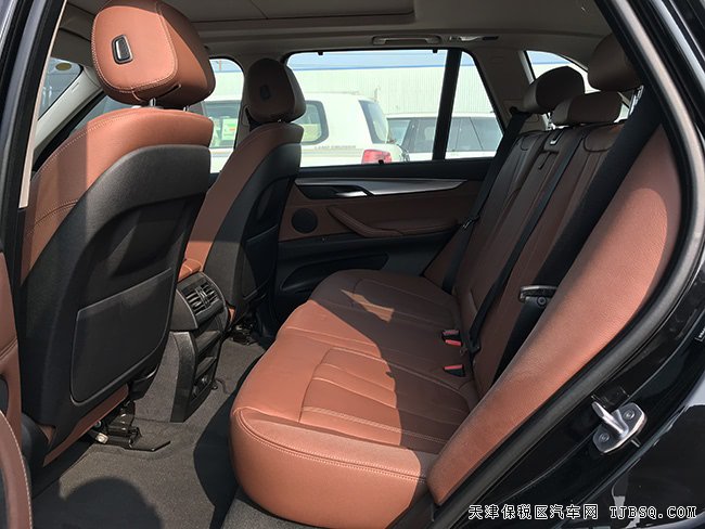 2018款宝马X5中东版 19轮/全景天窗/HIFI音响现车64万