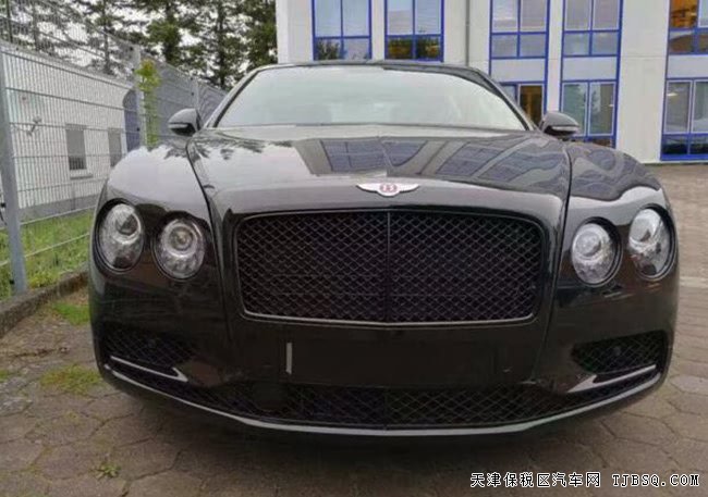 2018款宾利飞驰V8S欧规版 21轮/熏黑大灯/天窗现车285万