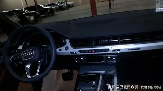 平行进口车19款奥迪Q7加规版 3.0T现车热卖优惠促