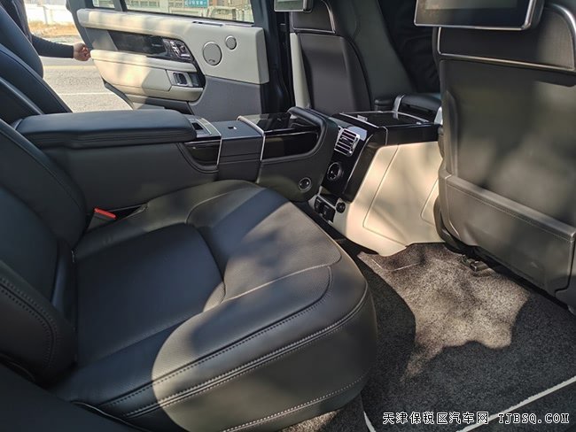 19款路虎揽胜5.0T创世加长版 1700W音响/21轮现车225万