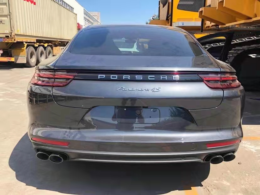 保时捷Panamera 20款 百万豪车首选天津港